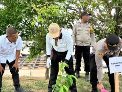 Polda Jambi Ikuti Pelaksanaan Penanaman Pohon Serentak HUT ke-69 Provinsi Jambi Digelar di Muaro Jambi