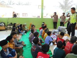 Dari Kepedulian untuk Masa Depan: Polri–Universitas Jambi Bantu Pelajar Aceh Tamiang.